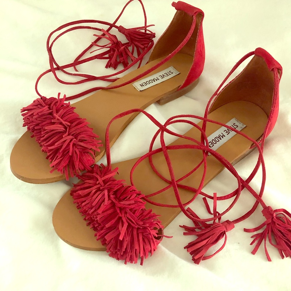 💥 Steve Madden Fringe Lace-Up Sandals 💥